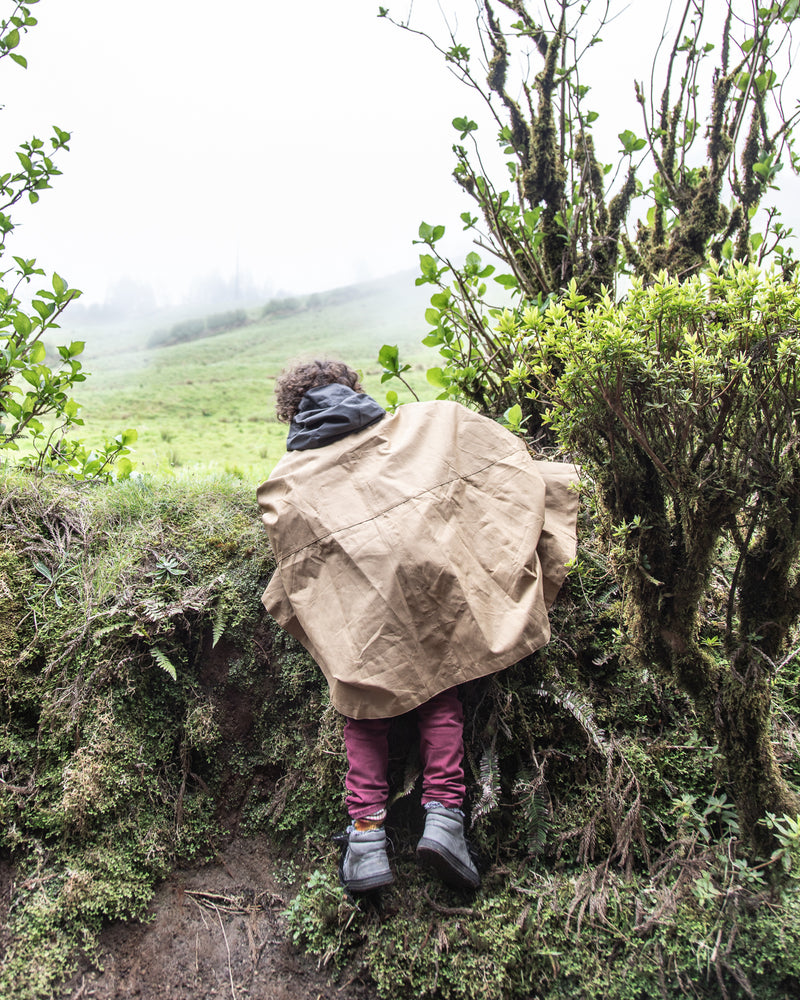 VINTAGE RUBBERIZED PONCHO